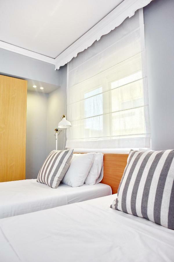 Alkyoni Apartament *